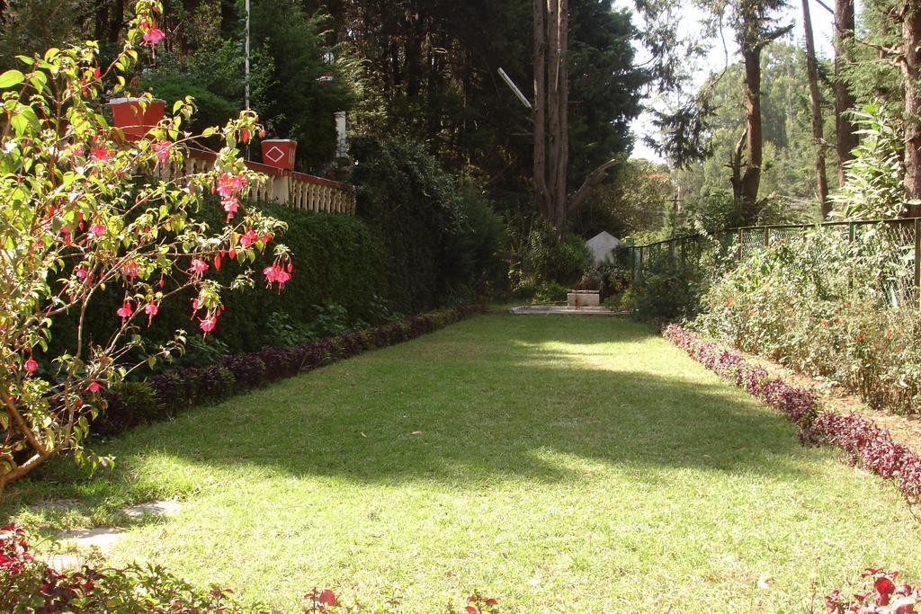 The Red House Bed & Breakfast Ooty Exterior photo