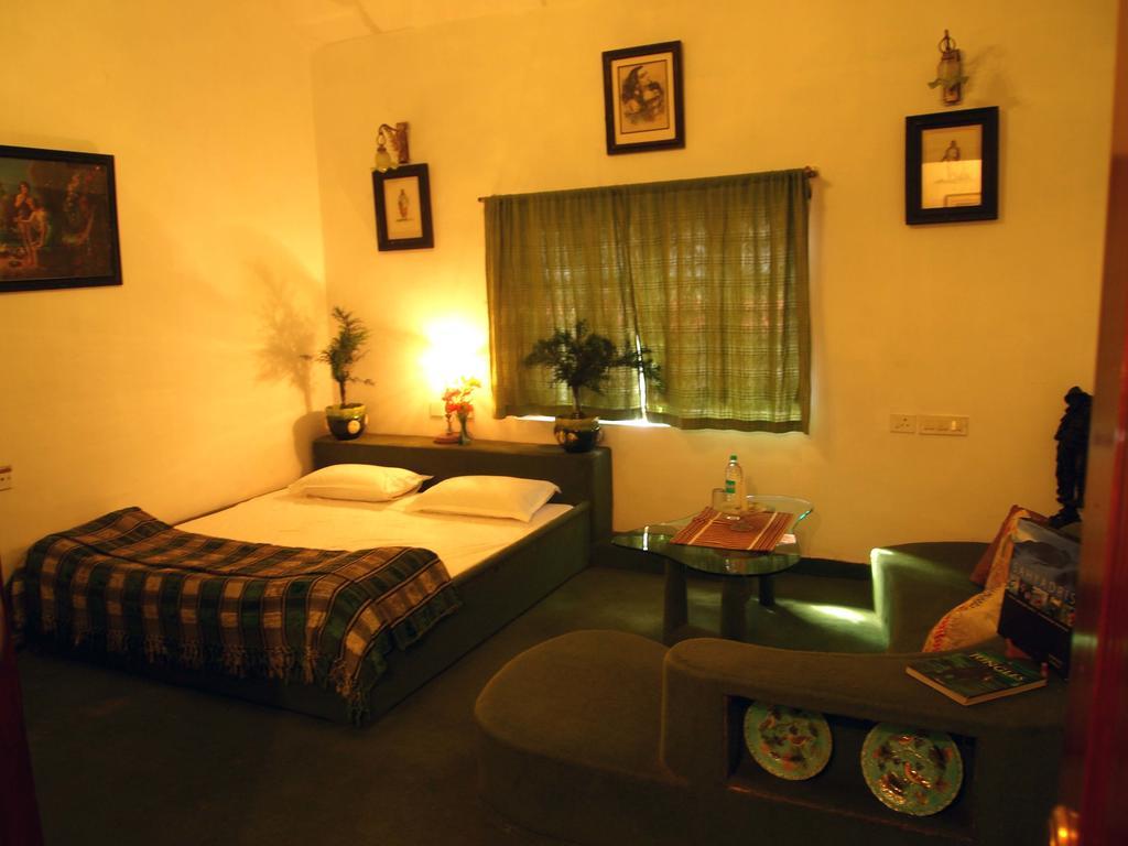 The Red House Bed & Breakfast Ooty Room photo