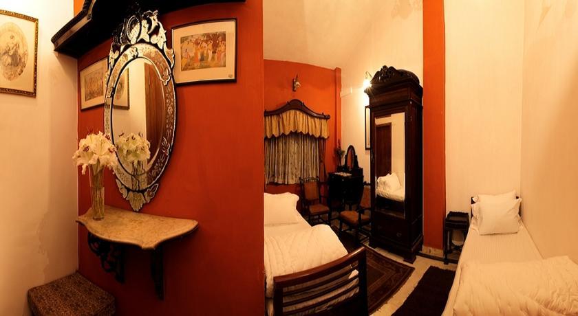 The Red House Bed & Breakfast Ooty Room photo