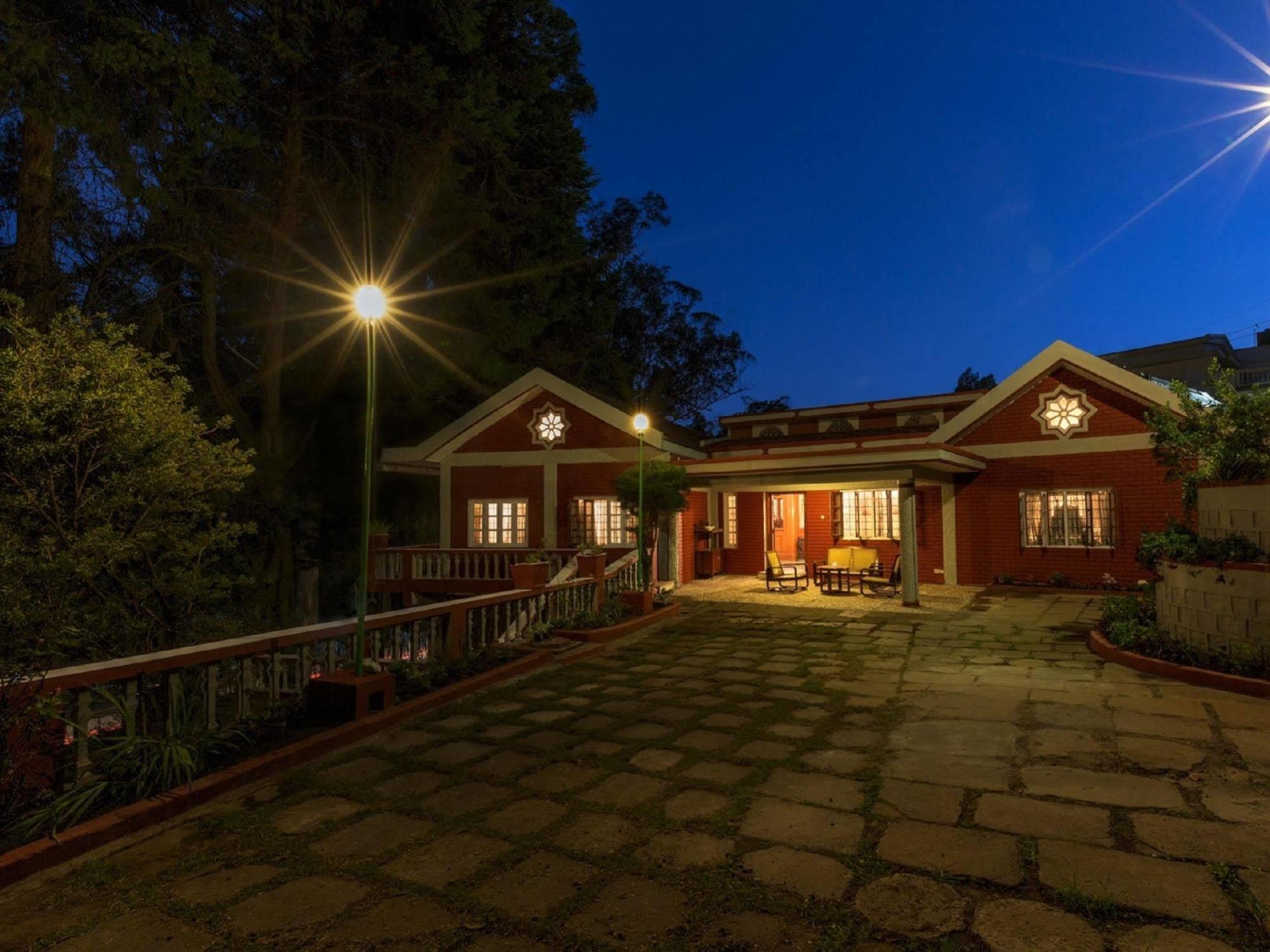 The Red House Bed & Breakfast Ooty Exterior photo