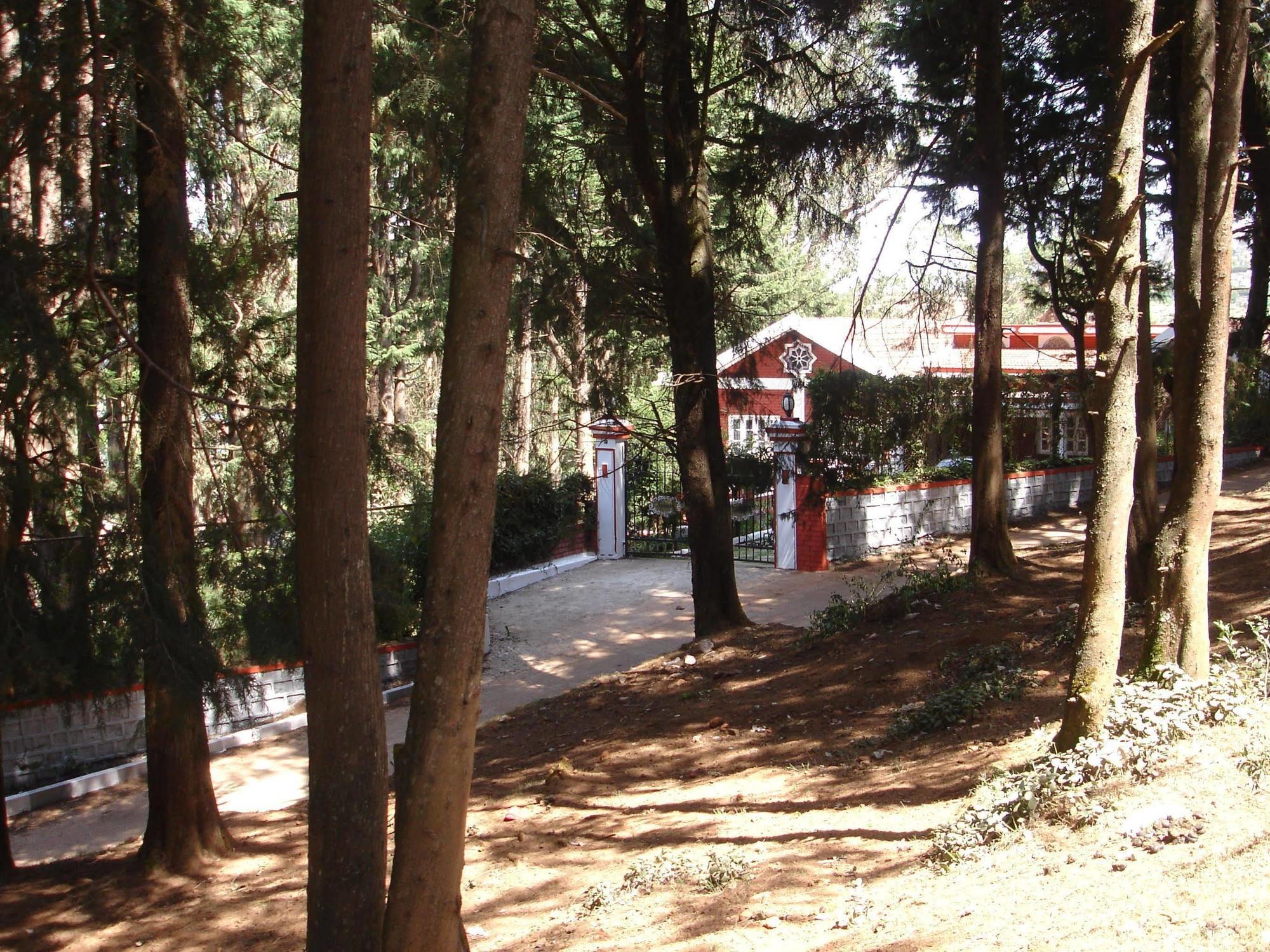 The Red House Bed & Breakfast Ooty Exterior photo